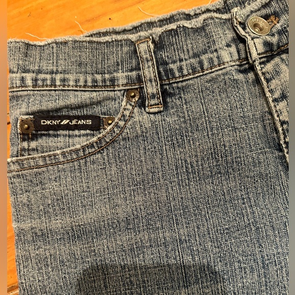 💫DKNY Y2K Denim Mini skirt. RARE FIND - Picture 2 of 4